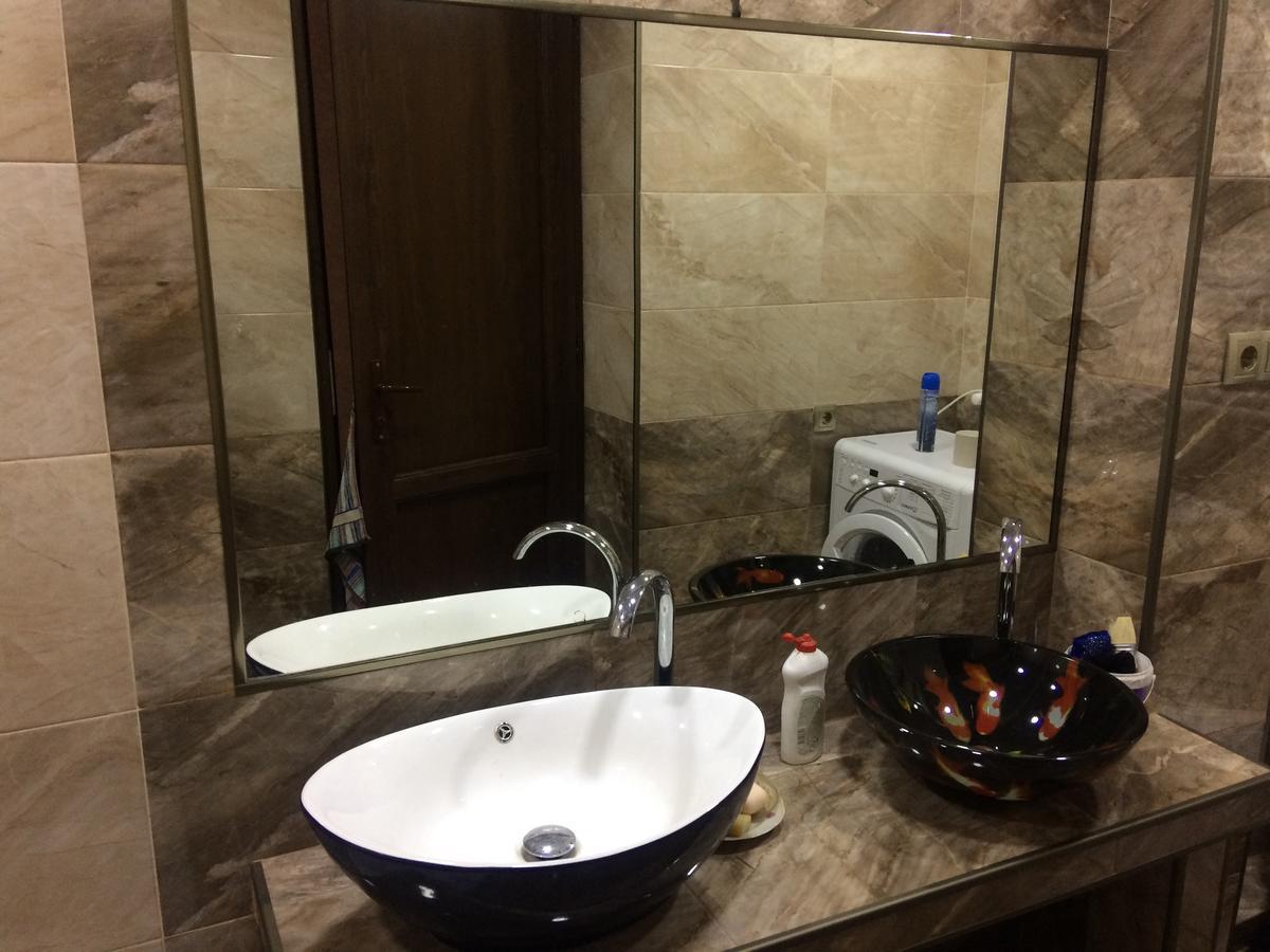 Vip Apartment At Gamrekeli Str 1 Tbilisi Eksteriør billede
